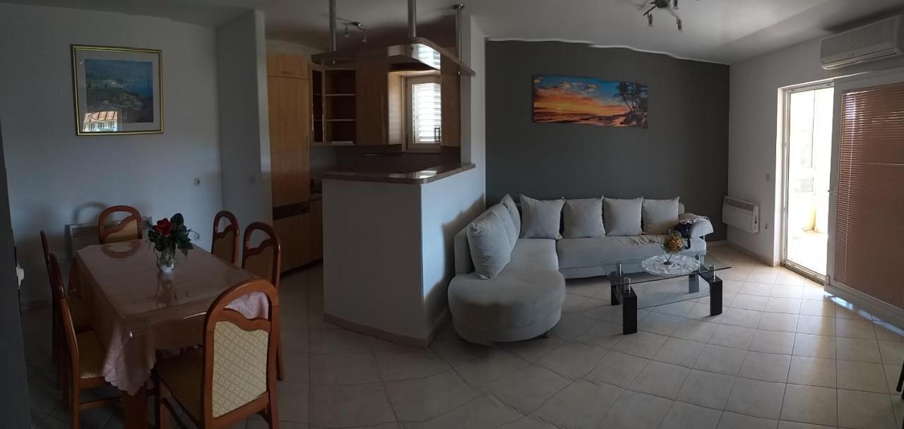 Apartment Rubin Kastela Ngoại thất bức ảnh
